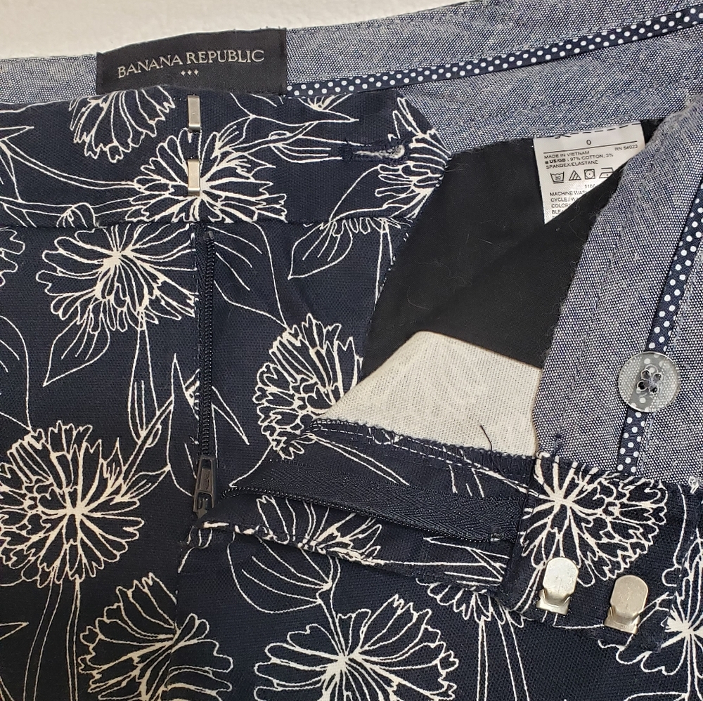 Banana Republic Women's Blue Floral Shors Tailored Print Size 0 - Picture 6 of 13